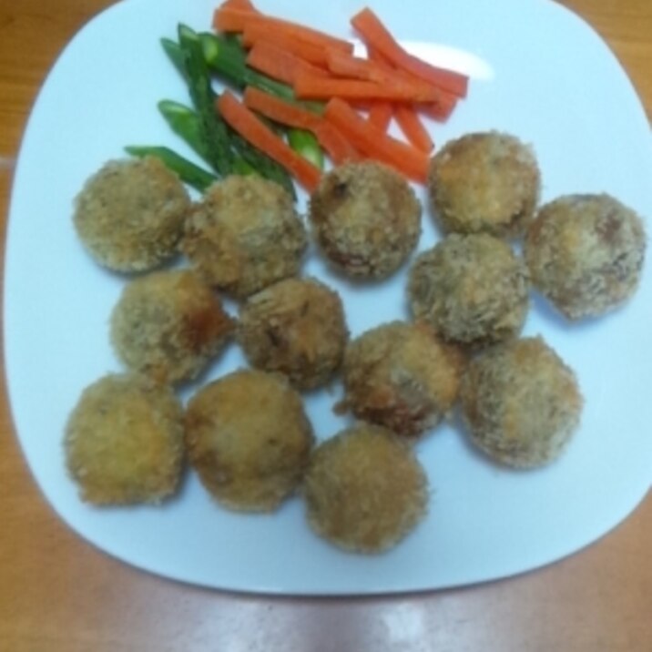 残り物のひじきと大豆の煮物で作ったコロッケ